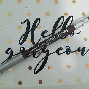 Eye pencil in brunette